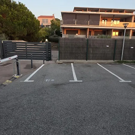 公寓 2 Bedroom With Sea View, Air-conditioned, 50 M Away Pietrosella